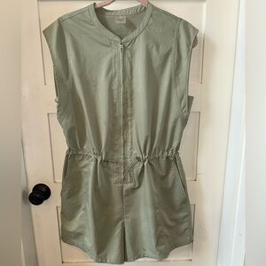 Calia by Carrie Underwood Utility Romper – Sage Green, Size L